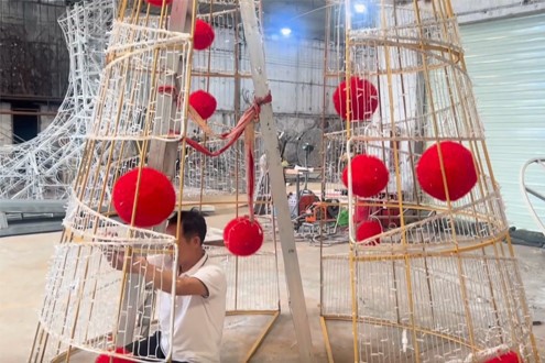 The client observed the work of the electrician watching how he connected wires supplied electricity and installed equipment The client observed the work of the electrician watching how he connected wires supplied electricity and installed equipment